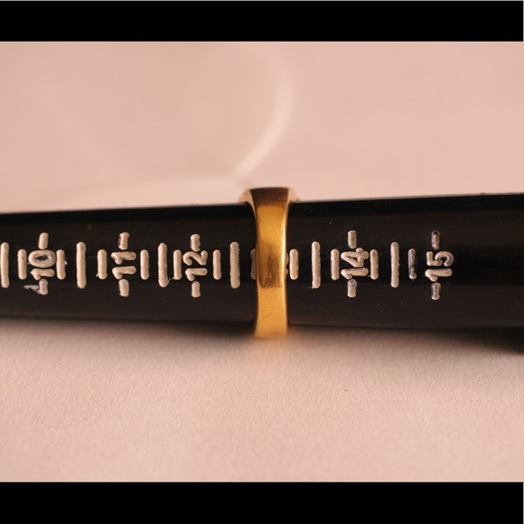 14KT GE gold ring with a faux stone (GR0001) - Picture 5 of 7